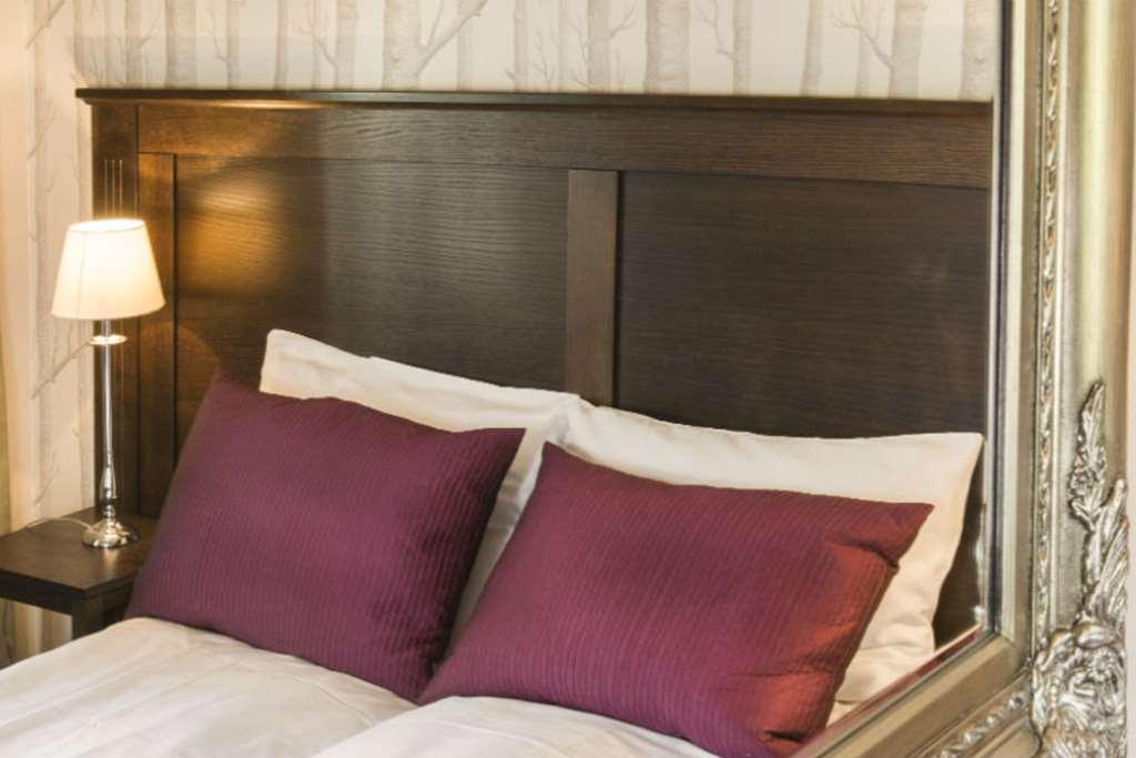 Home Hotel Park Халден Номер фото